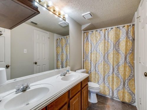 9037 Tyne Trl, Fort Worth TX  76118-7566 exterior