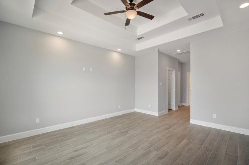 620 Longhorn Trl, Angleton TX 77515-9623 exterior