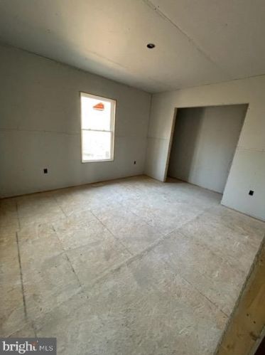 1017 Chestnut Ave, Mineral, VA 23117-4992