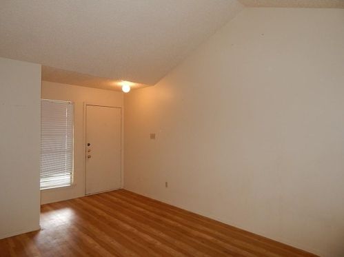 2409 Berkett Dr, Austin, TX 78745-4316