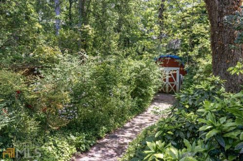 1903 Mcjenkin Dr, Atlanta GA  30345-3005 exterior