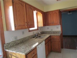 1160 Winston Rd, Cleveland OH  44121-2540 exterior