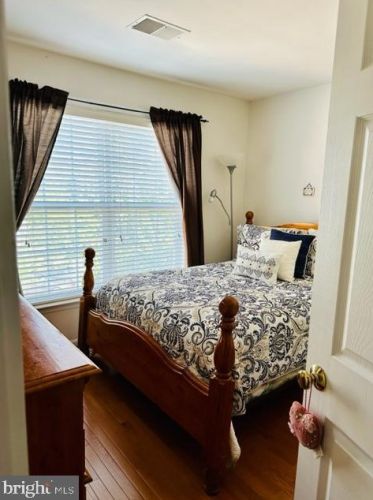 1637 Treetop Vw Ter, Silver Spring MD 20904-4213 exterior