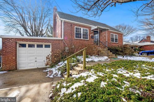 2416 Eccleston St, Silver Spring MD 20902-4830 exterior