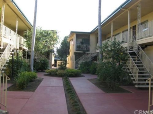 1122 Huntington Dr, Arcadia, CA 91007-6366