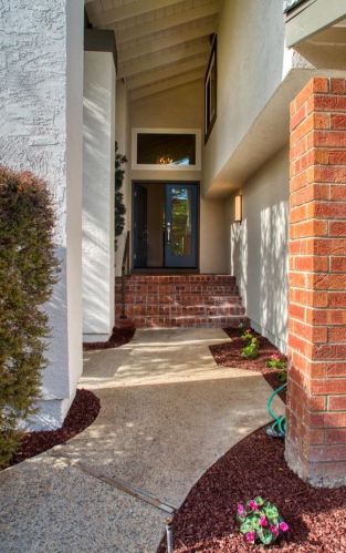 109 Ross Creek Ct, Los Gatos, CA 95032-3831