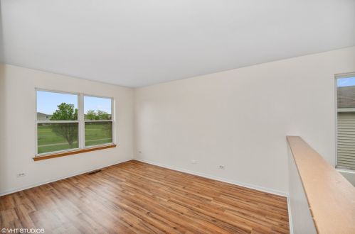 1217 Cpe Cod Ln, Pingree Grove IL  60140-2001 exterior