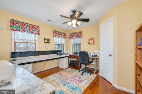 874 Pheasant Hill Rd, Summit Point WV  25446-3634 exterior