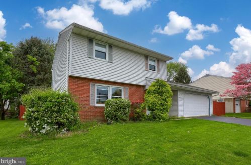 3074 Todd Ln, Lancaster PA  17601-1352 exterior