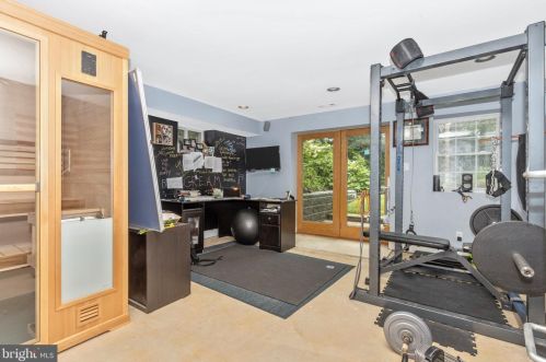 120 Piping Rock Dr, Silver Spring MD 20905-5863 exterior