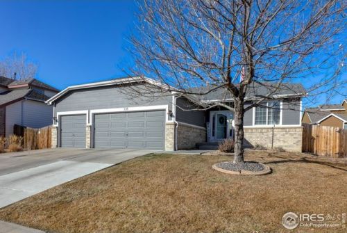 338 Graham Ln, Loveland, CO 80534-7409