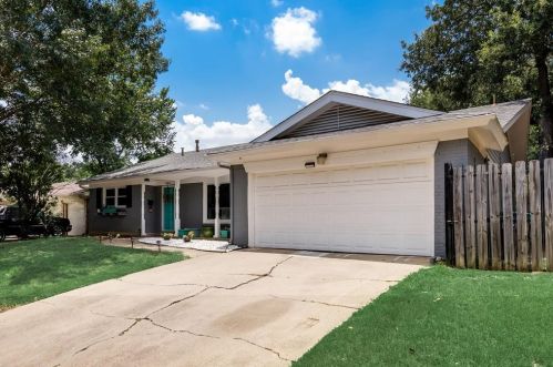 1904 Milam St, Fort Worth TX  76112-4211 exterior