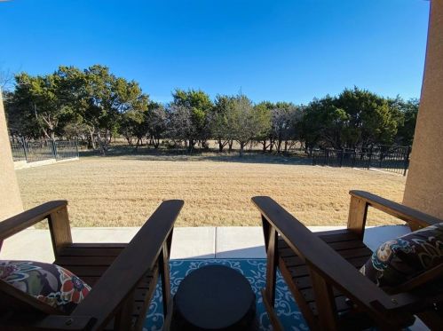 215 Mckittrick Ridge Rd, Georgetown, TX 78633-5717