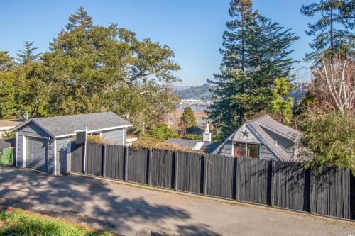 172 Lark Ln, Mill Valley, CA 94941-4130