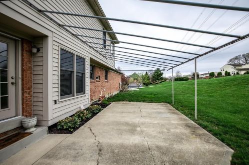 2181 Heather Hill Blvd, Cincinnati OH  45244-2663 exterior