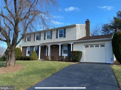9607 Scorpio Ct, Springfield VA  22015-3243 exterior