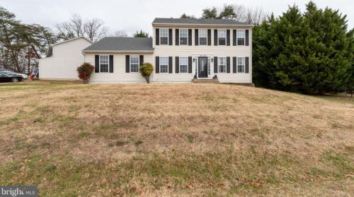 5700 Glen Eagles Dr, Fredericksburg, VA 22407-6897