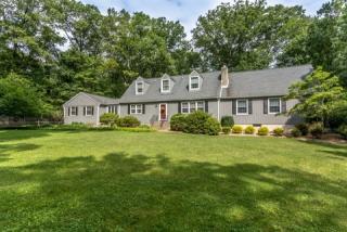 12 Cliffwood Rd, Chester, NJ 07930-3100