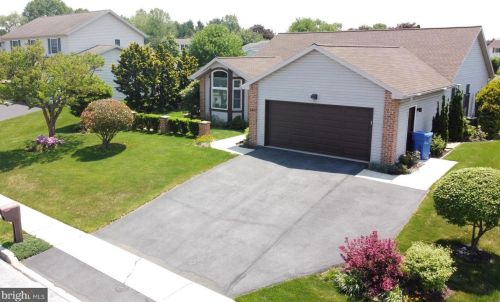 5547 Blakeslee Ave, Harrisburg, PA 17111-4108