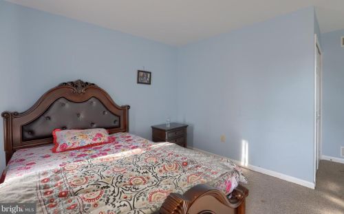 10 Townsend Ct, Lancaster PA  17603-6799 exterior