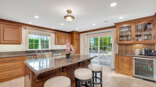 10915 El Coco Cir, Santa Ana CA  92708-5316 exterior