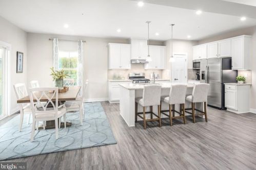 664 Falcon Ln, Aberdeen, MD 21001-1255