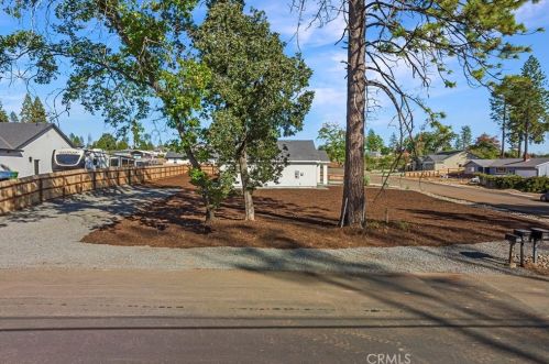 471 Crestwood Dr, Paradise, CA 95969-3826