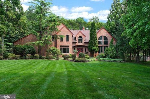 24 Benedek Rd, Princeton, NJ 08540-2228