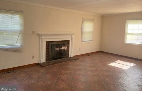 23 Topeka Pass, Willingboro, NJ 08046-4111