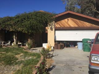 808 Bataan Ave, Ridgecrest, CA 93555-5210