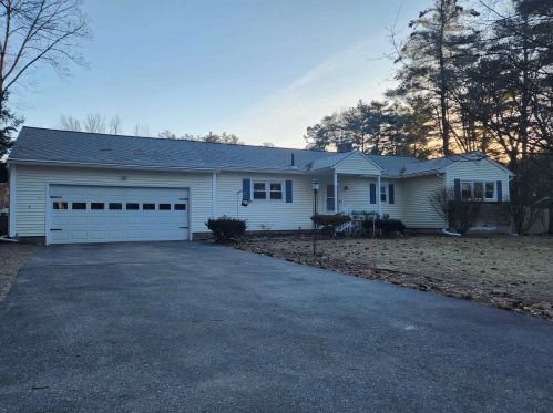 21 Woodland Dr, Nashua, NH 03063-2058