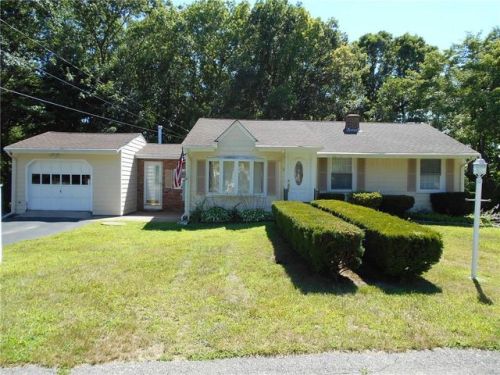 12 Linfield Dr, Lincoln, RI 02865-5018