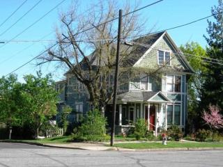 1830 Pacific Ave, Spokane WA  99201-7424 exterior