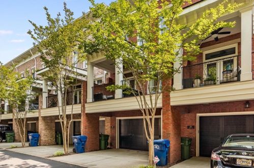206 Montag Cir, Atlanta GA  30307-5504 exterior