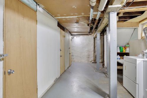 998 Grand Ave, Saint Paul MN 55102-2610 exterior