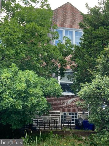 5236 Ditman St, Philadelphia, PA 19124-2034