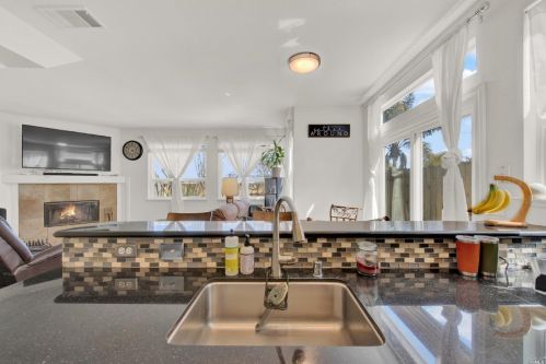 831 Chateau Cir, Vacaville CA  95687-7432 exterior