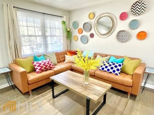 5332 Denny Dr, Atlanta GA  30349-5206 exterior