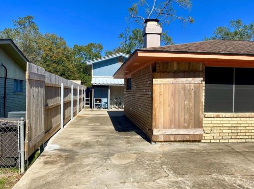 835 Westbrook St, Lakeview, TX 77662