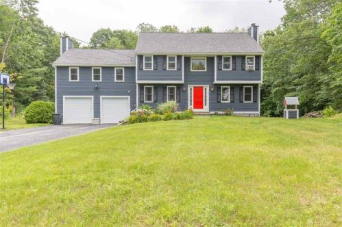 1 Kenneth Rd, Sandown, NH 03873-2346