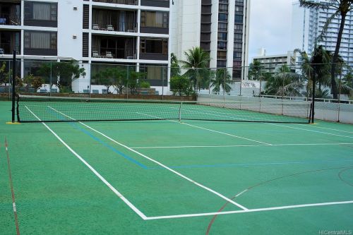 201 Ohua Ave, Honolulu HI  96815-3653 exterior