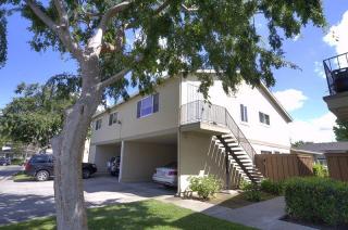 327 San Petra Ct, Milpitas, CA 95035-8623