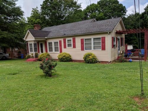 124 Peach St, Shelby, NC 28150-4809