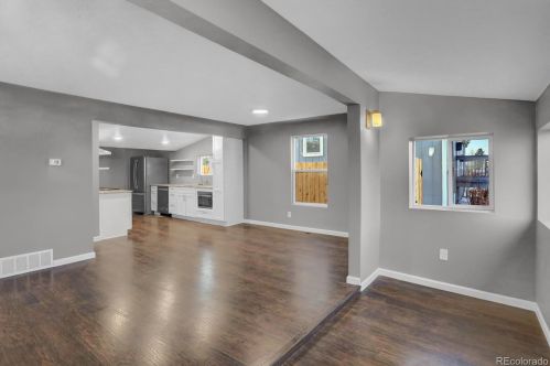 365 Perry St, Denver, CO 80219-2556