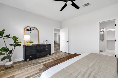 328 Marble Creek Dr, Fort Worth TX  76131 exterior