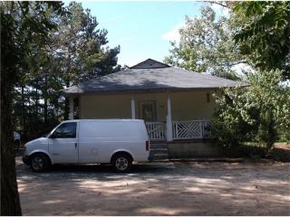 3456 Pittard Rd, Duluth, GA 30096-3770