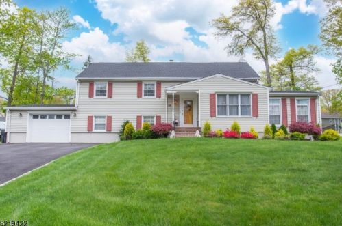 26 Deerfield Rd, Whippany, NJ