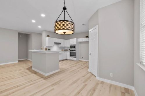 12524 Canyon Glen Dr, Austin TX  78732-2022 exterior