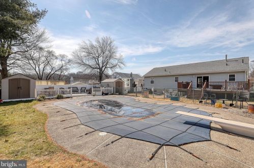 7930 Day Ave, Camden, NJ 08110-2416