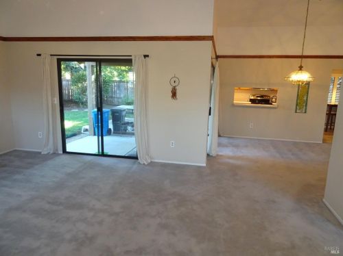 195 Bighorn Ct, Vacaville CA  95687-3438 exterior